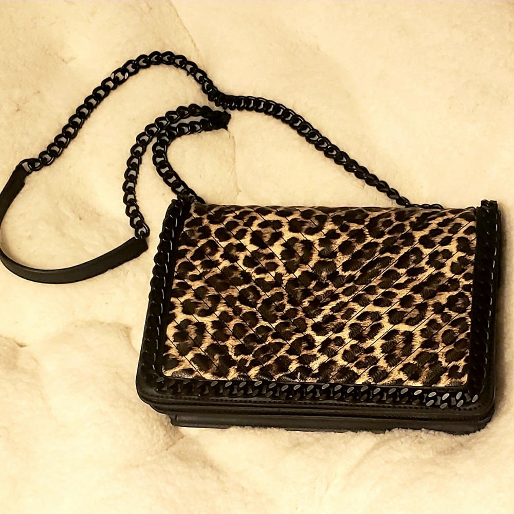 New leppard print cross over handbag chain strap